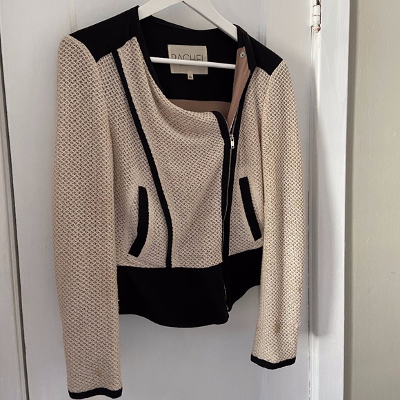 Spring nude blazer - Picture 1 of 3